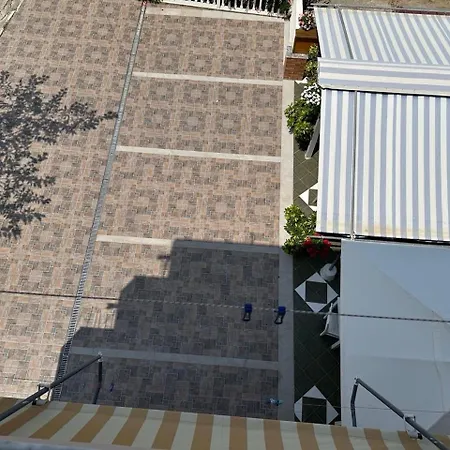 Vandrarhem Eid Mar *